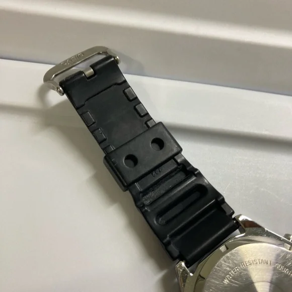 Vintage Casio Arnie watch, white dial, AMW-320R, new battery, casio rubber strap - Picture 4 of 12